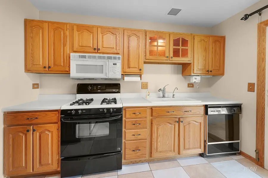 834 Edenwood Drive, Roselle, IL 60172 - #3