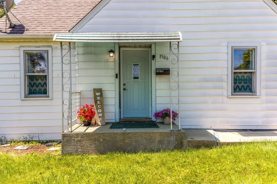 1506 N East End Avenue, Round Lake Beach, IL 60073 - #3