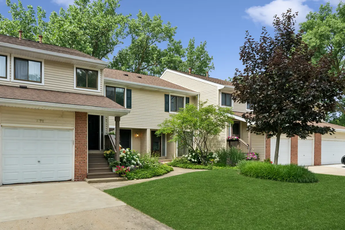 971 Hidden Lake Drive, Buffalo Grove, IL 60089 - #1