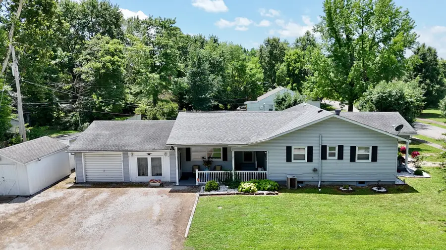 308 N 9th Street, Benton, IL 62812 - #3