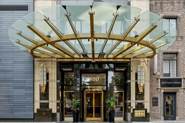 800 N Michigan Avenue #5501, Chicago, IL 60611