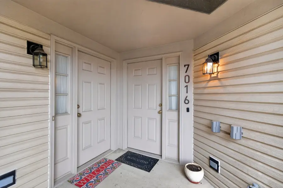 7016 S Stratton Lane, Gurnee, IL 60031 - #3