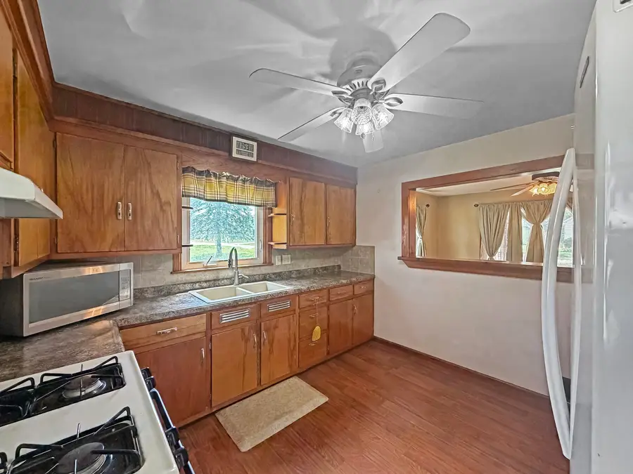 720 W American Street, Freeport, IL 61032 - #3