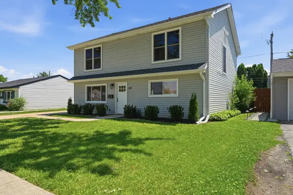 163 W Manchester Drive, Wheeling, IL 60090
