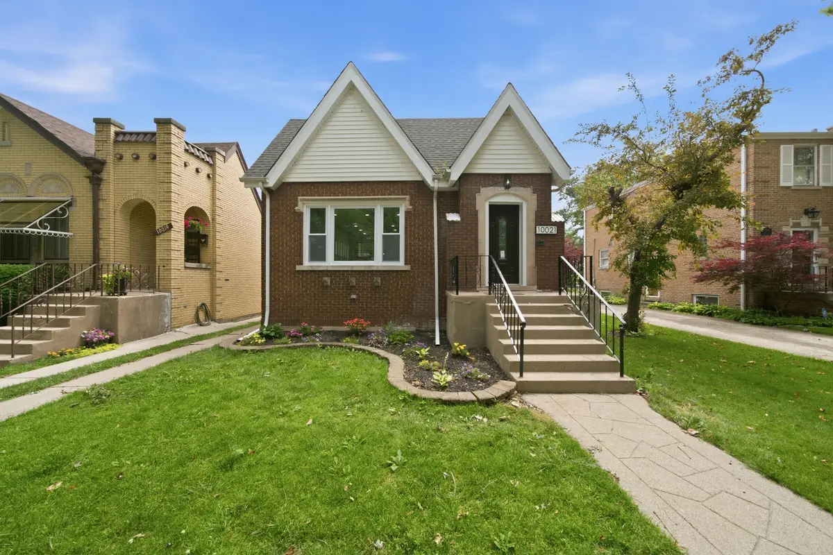 10021 S Oakley Avenue, Chicago, IL 60643 - #1
