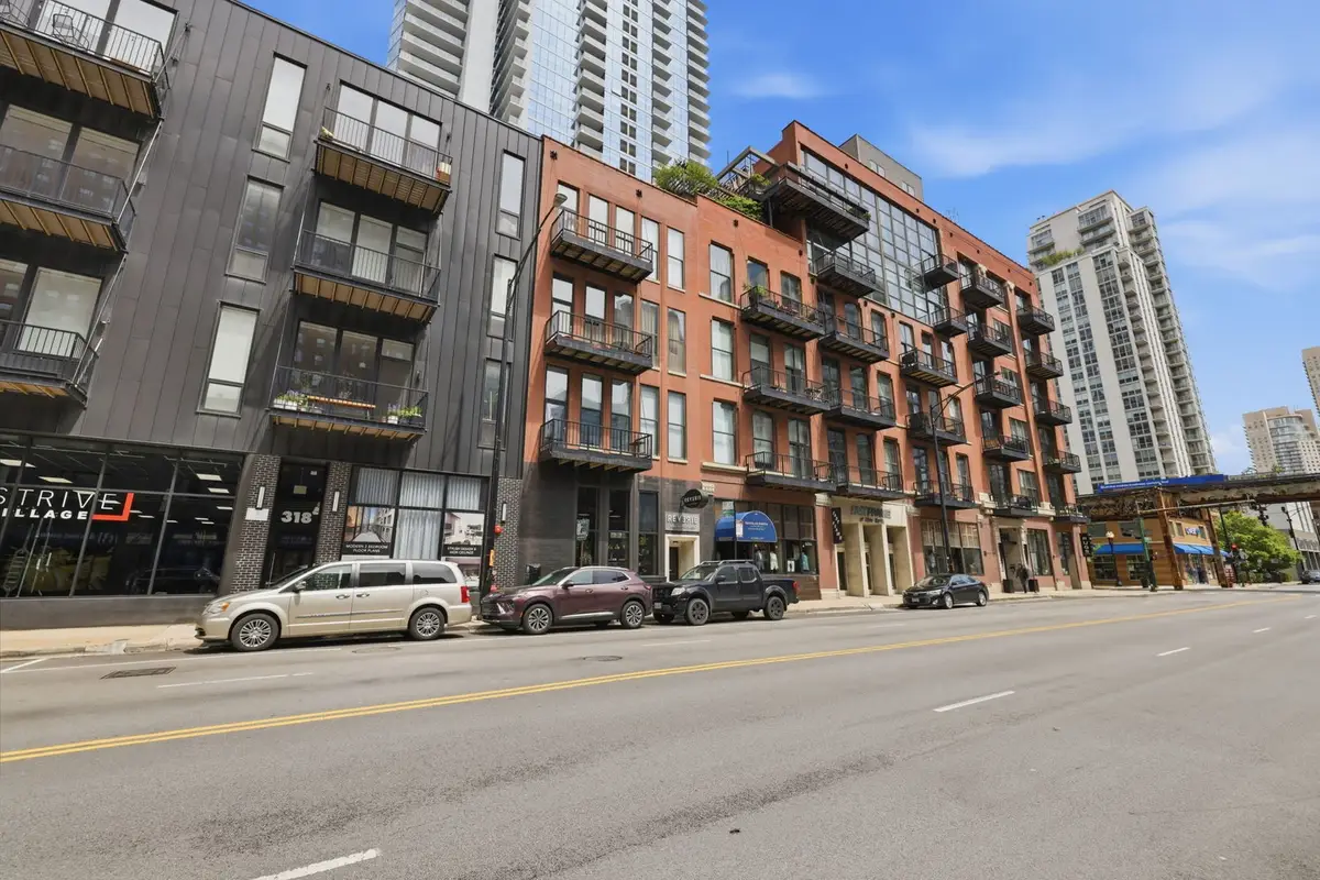 300 W Grand Avenue #203, Chicago, IL 60654 - #1