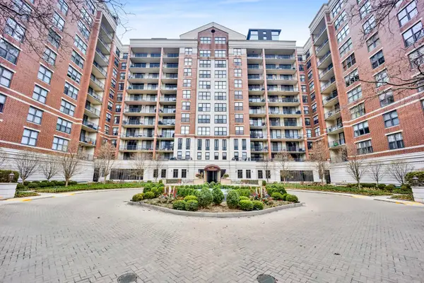 55 W Delaware Place #1120, Chicago, IL 60610