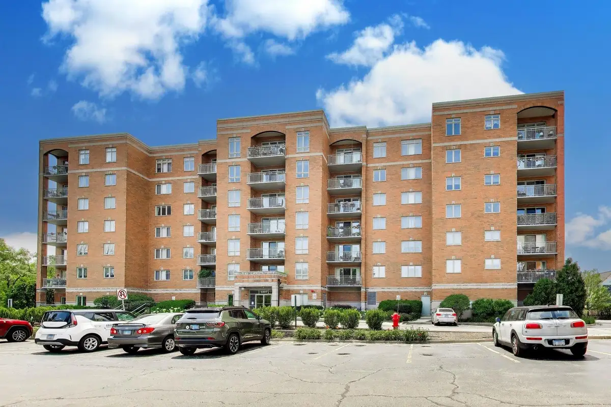 6807 N Milwaukee Avenue #507, Niles, IL 60714 - #1