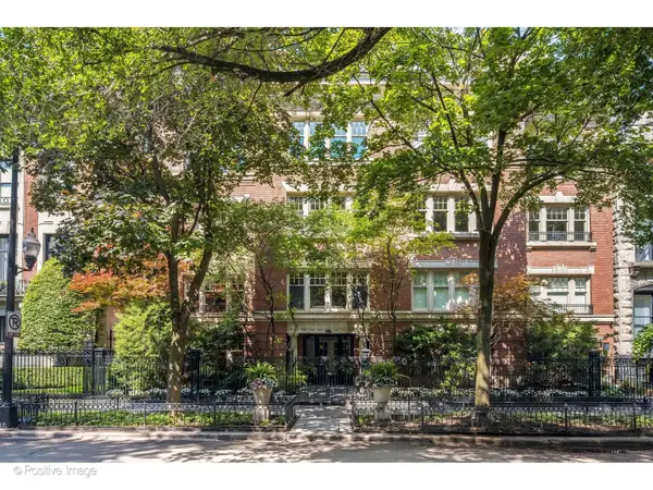 1350 N State Parkway #GS, Chicago, IL 60610