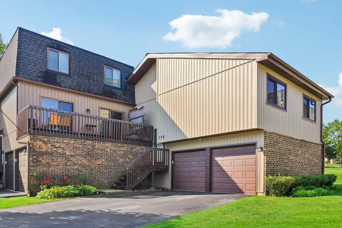 739 High Ridge Road, Roselle, IL 60172 - #1