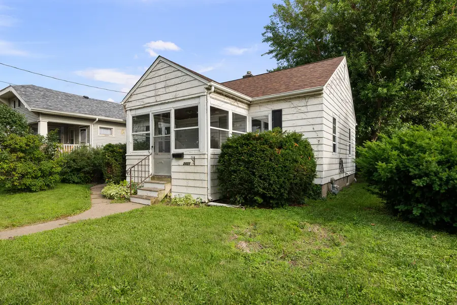 2423 W Locust Street, Davenport, IA 52804 - #2