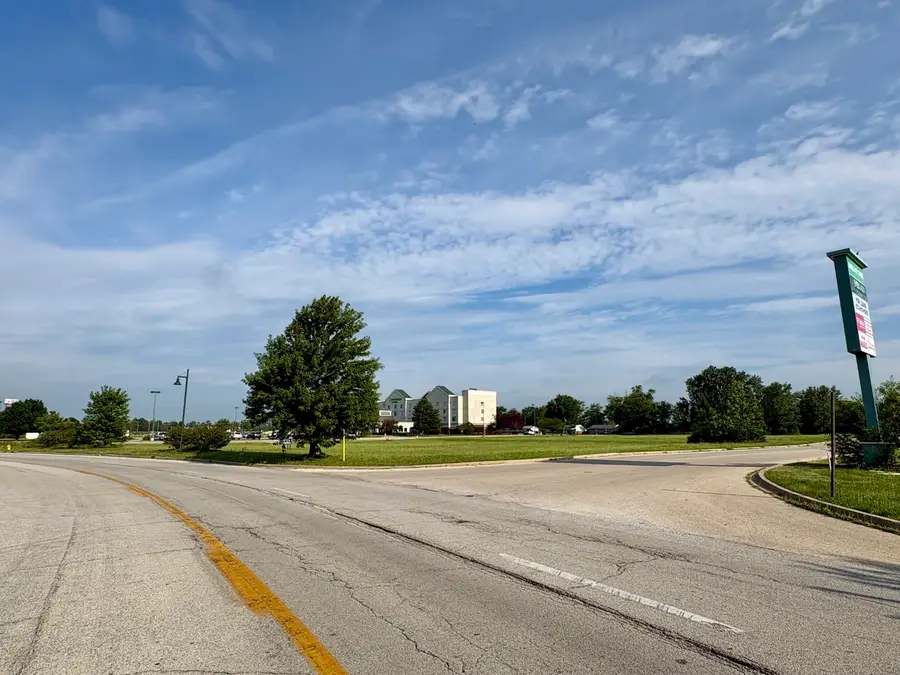 475 Riverstone Parkway, Kankakee, IL 60901 - #2