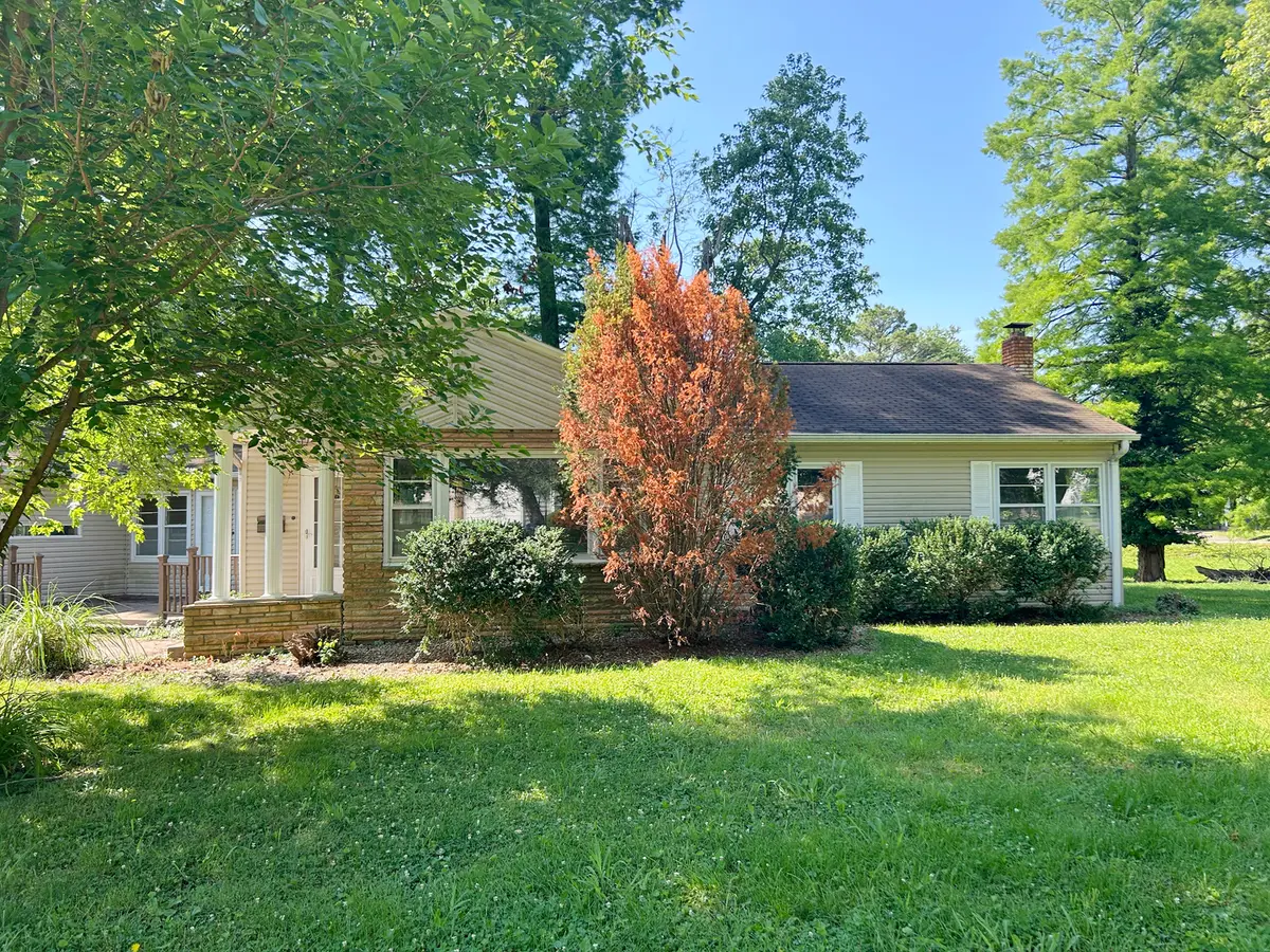 515 E Cedar Avenue, Du Quoin No 11, IL 62832 - #1