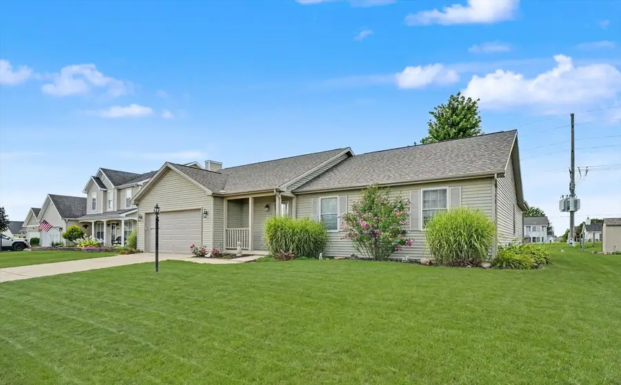609 N Glover Court, Saint Joseph, IL 61873 - #3