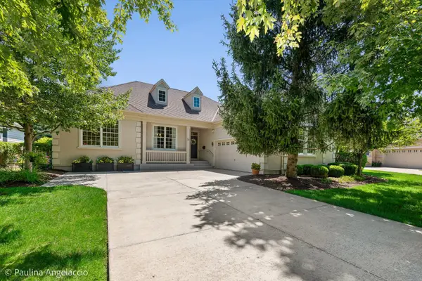 25 Aztec Court, South Barrington, IL 60010