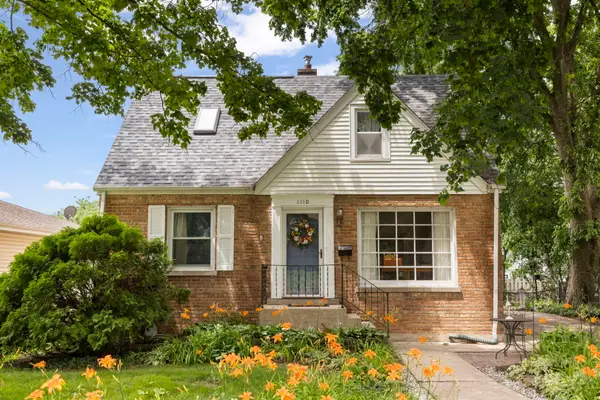 1110 N President Street, Wheaton, IL 60187