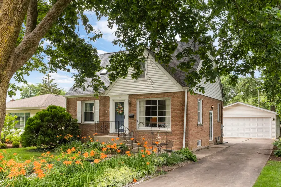 1110 N President Street, Wheaton, IL 60187 - #2