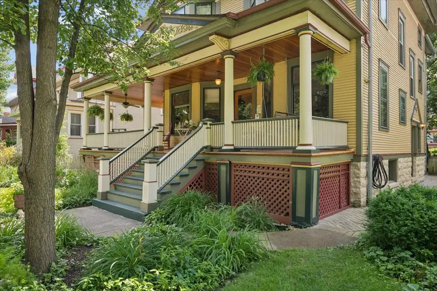 425 Clinton Avenue, Oak Park, IL 60302 - #2