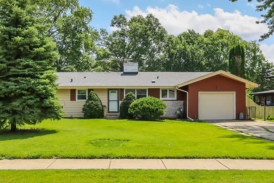 443 Glendale Road, Roselle, IL 60172 - #2