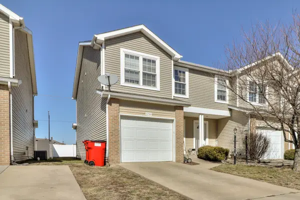 3738-3744 Summer Sage Court, Champaign, IL 61822