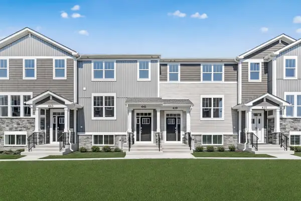 441 Red Oak Circle, Volo, IL 60020