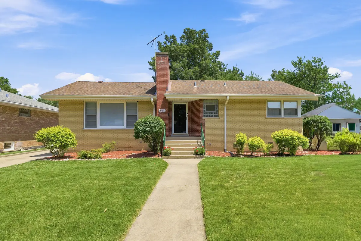 10019 S Keeler Avenue, Oak Lawn, IL 60453 - #1