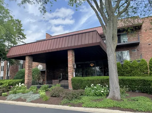 1121 W Ogden Avenue #157, Naperville, IL 60563