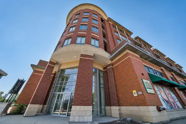 Address Withheld By Seller, Chicago, IL 60646