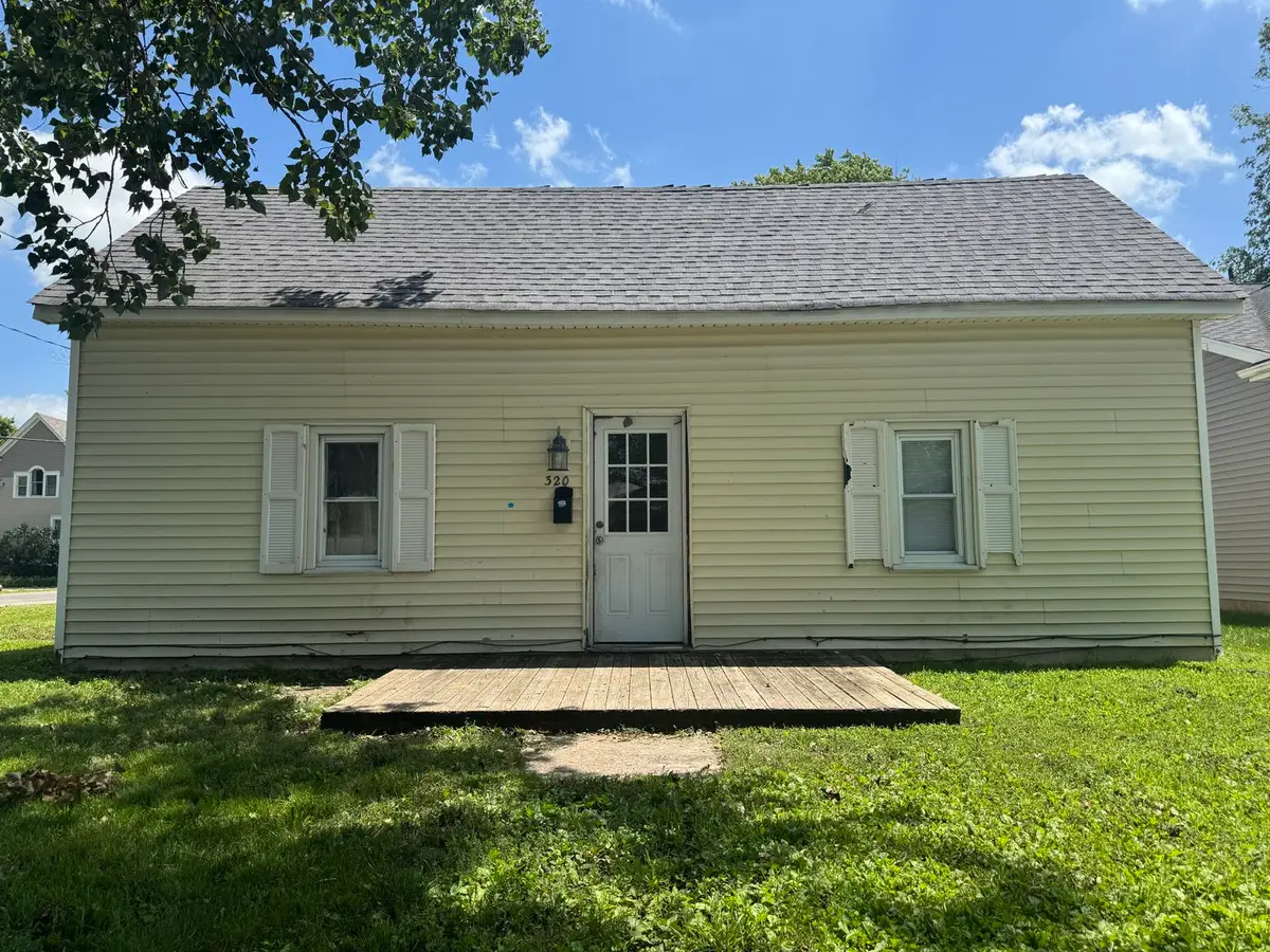 320 N Walnut Street, Arthur, IL 61911 - #1