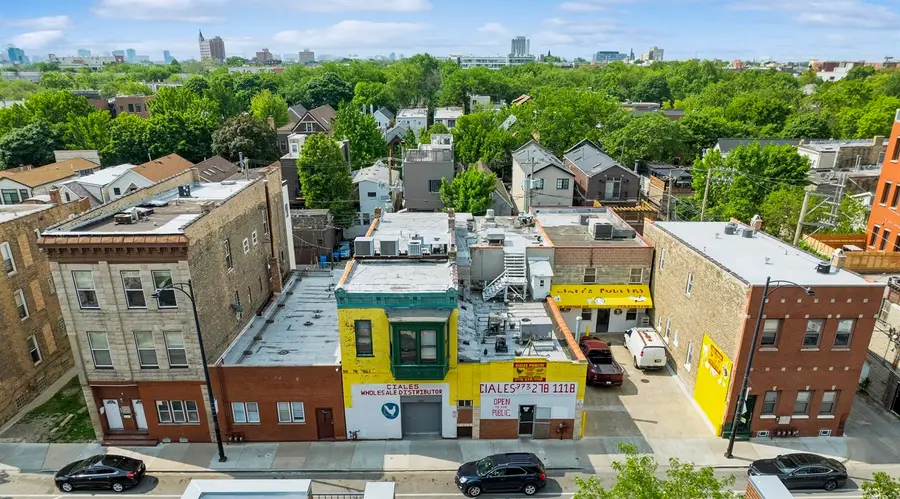 2135 W Armitage Avenue, Chicago, IL 60647 - #3