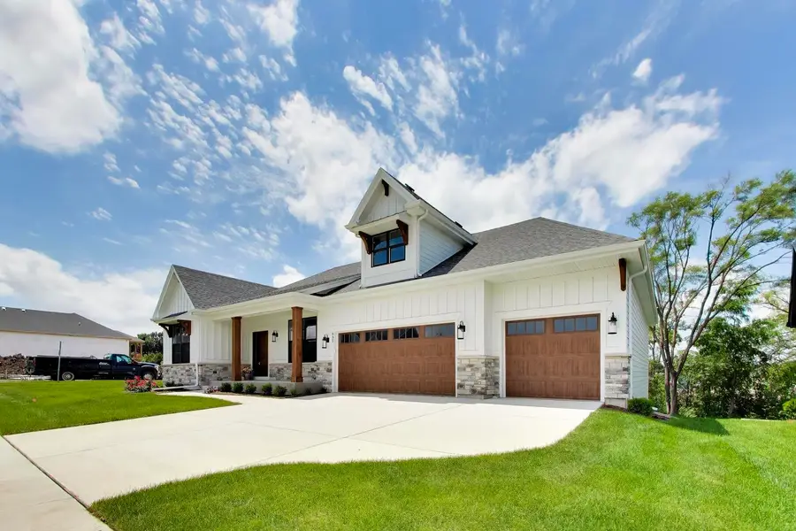 495 Cora Lane, Saint Charles, IL 60174 - #2