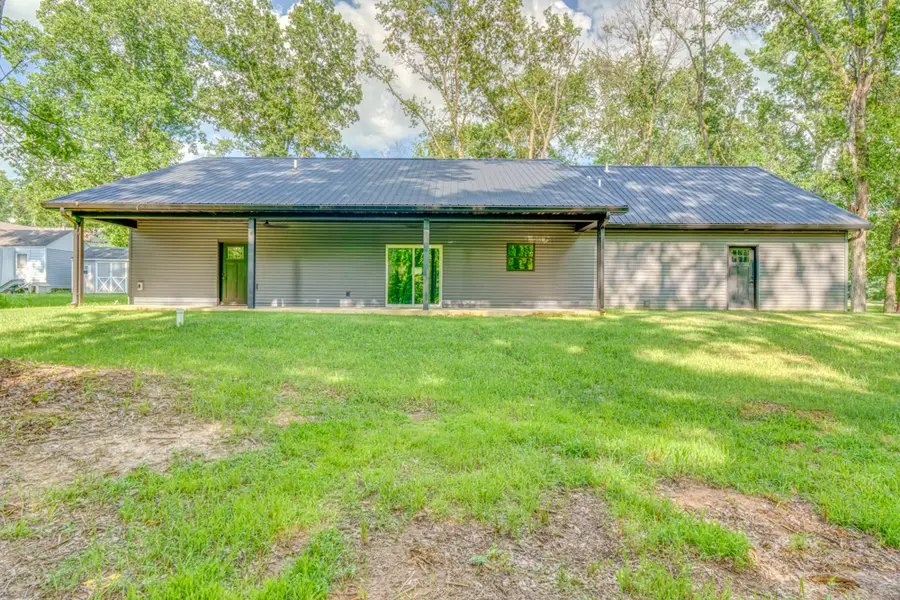 14063 N Link Lane, Mount Vernon, IL 62864 - #2