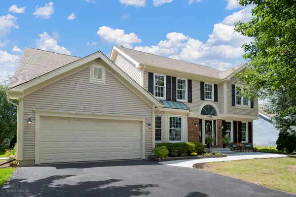 17334 W Westwind Drive, Gurnee, IL 60031