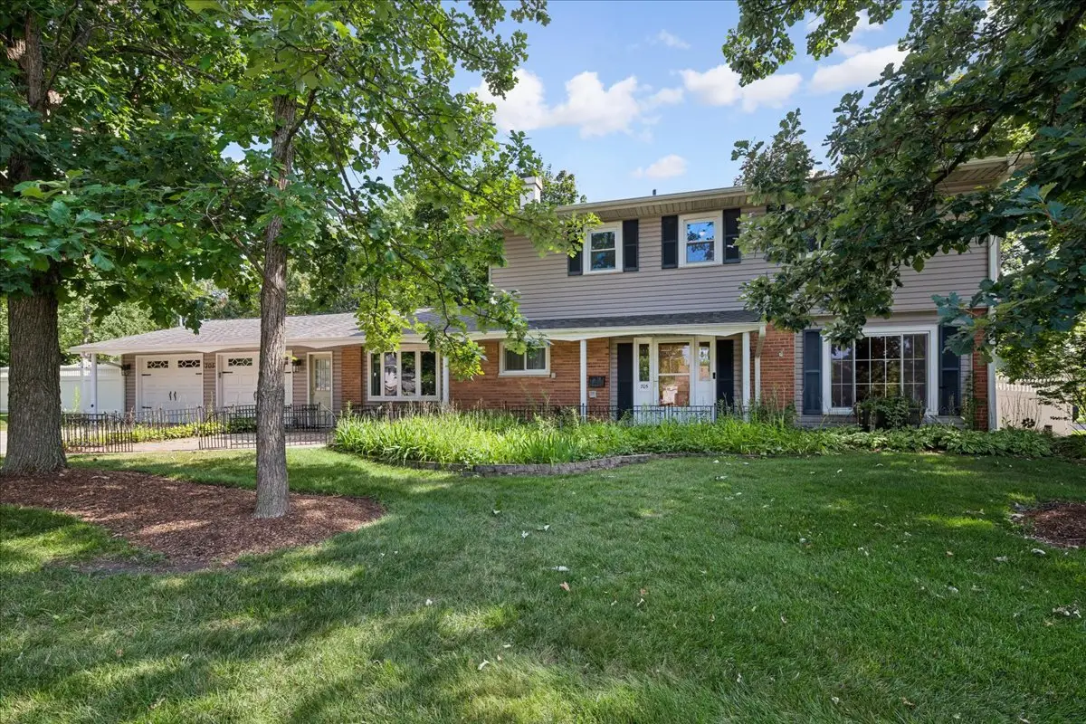 705 Northview Lane, Hoffman Estates, IL 60169 - #1