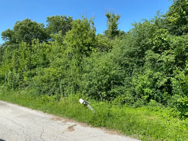 12350 W Blossom Avenue, Waukegan, IL 60087