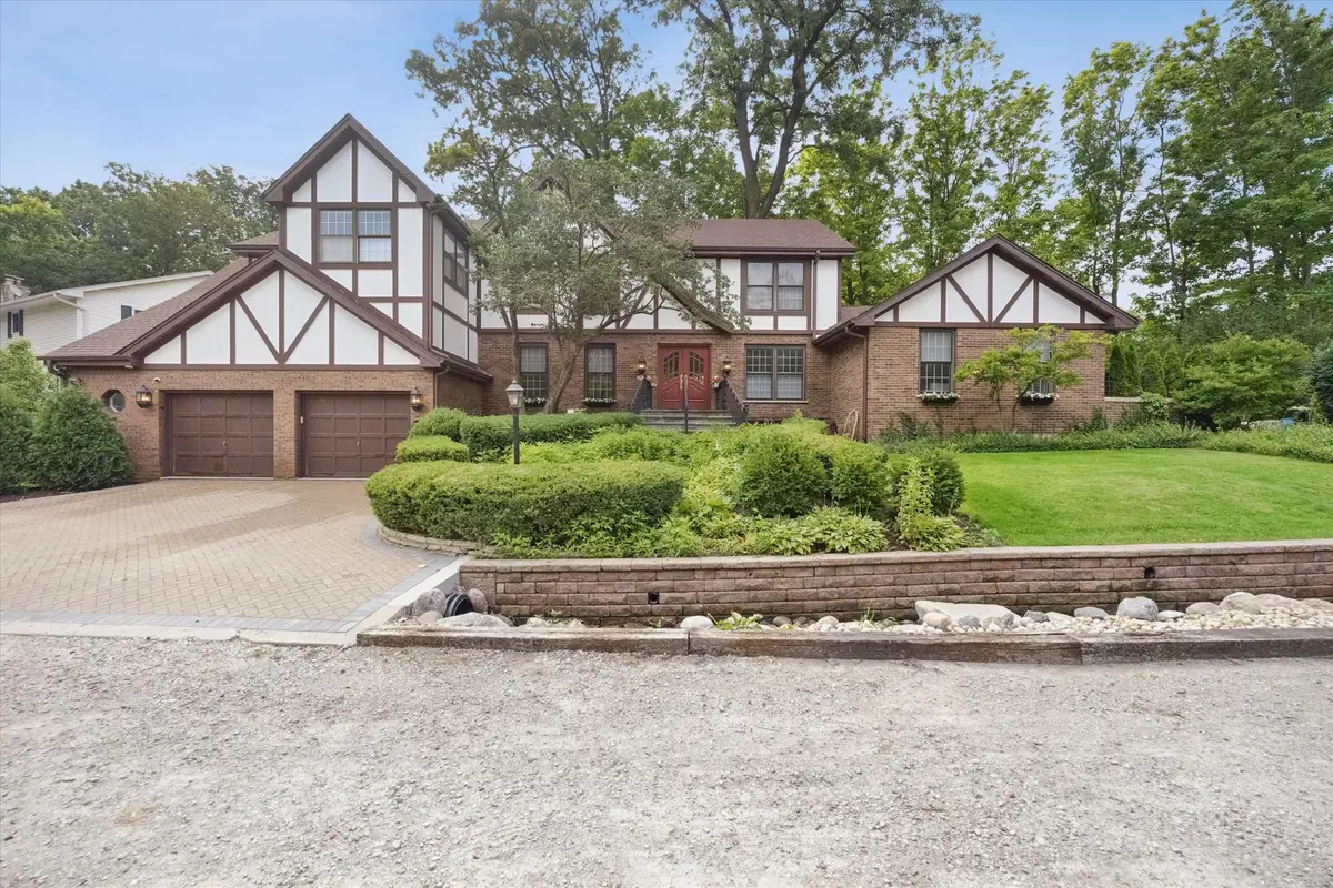 1330 Maple Avenue, Downers Grove, IL 60515 - #1