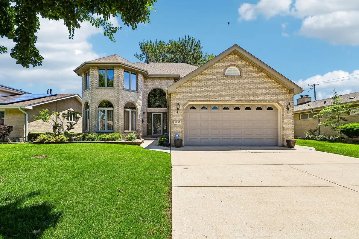 9237 Kedvale Avenue, Oak Lawn, IL 60453 - #1