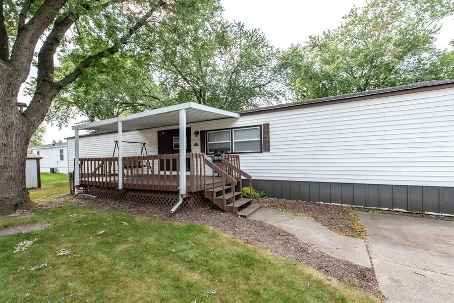 3285 Meadow Drive, Park City, IL 60085 - #2