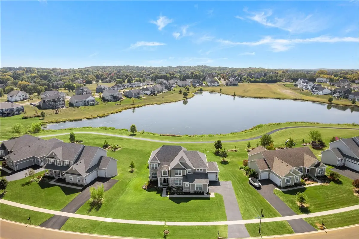 39W509 Norton Lake Drive, Saint Charles, IL 60175 - #1