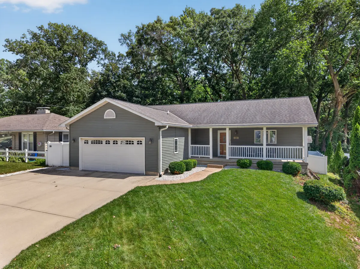 303 Hillside Avenue, Ottawa, IL 61350 - #1