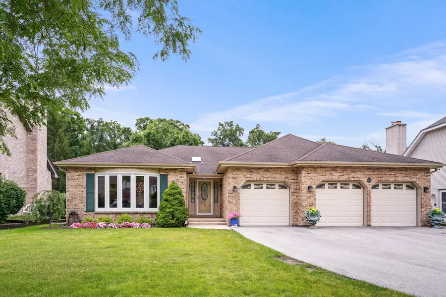 142 Elizabeth Court, Wood Dale, IL 60191 - #2