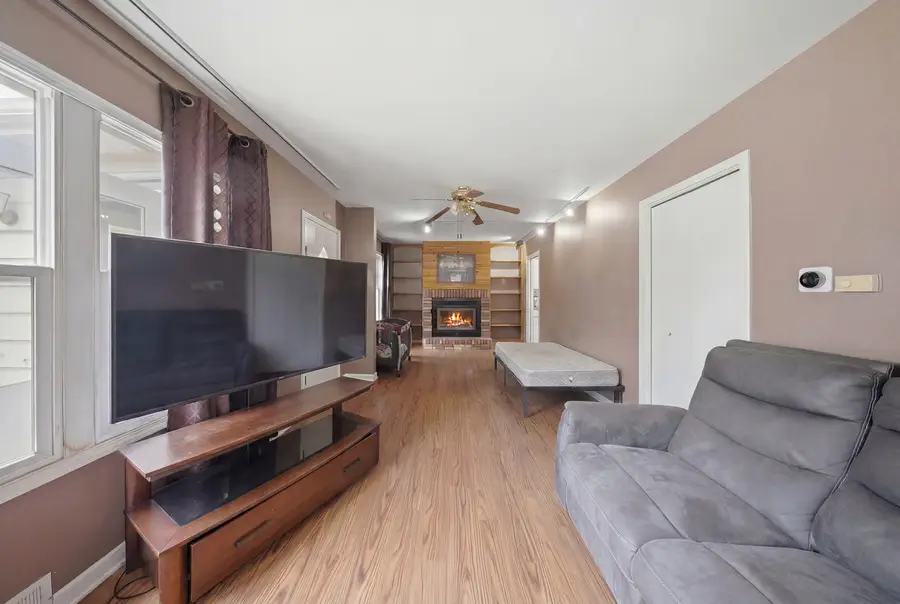 1219 Gates Street, Aurora, IL 60505 - #3