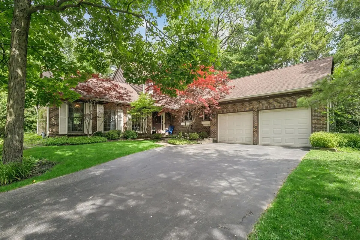 213 Ascot Court, Lake Bluff, IL 60044 - #1