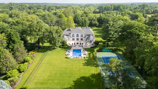 5N113 Burr Road, St. Charles, IL 60175
