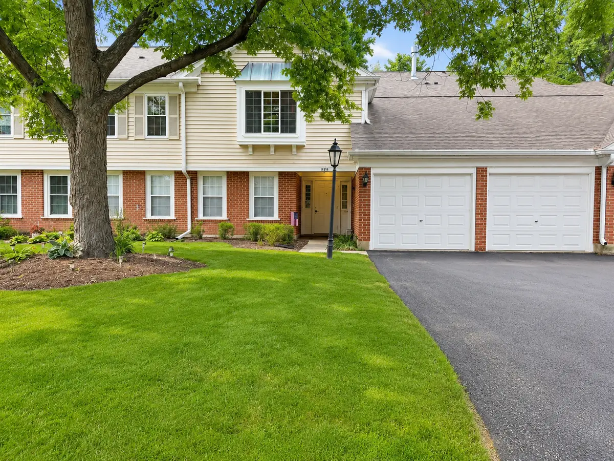585 Edinburgh Lane #B, Prospect Heights, IL 60070 - #1