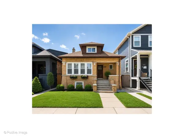 3640 N Artesian Avenue, Chicago, IL 60618