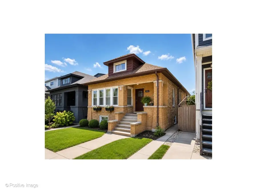 3640 N Artesian Avenue, Chicago, IL 60618 - #2