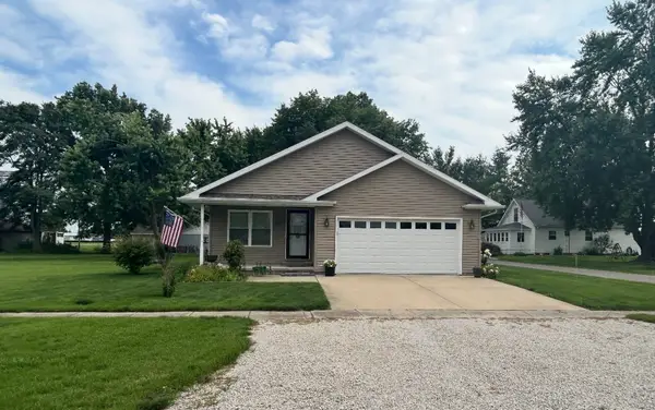 209 W Washington Street W, Fithian, IL 61844