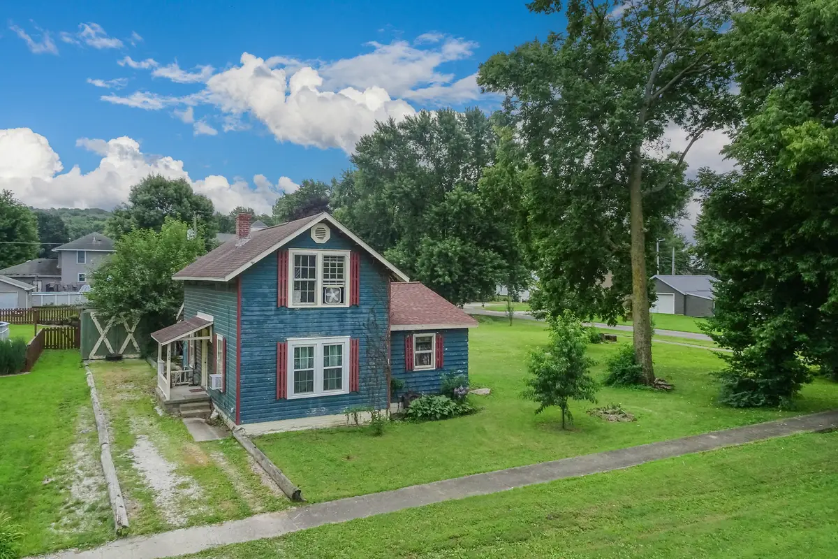 300 N Bogardus Street, Elkhart, IL 62634 - #1
