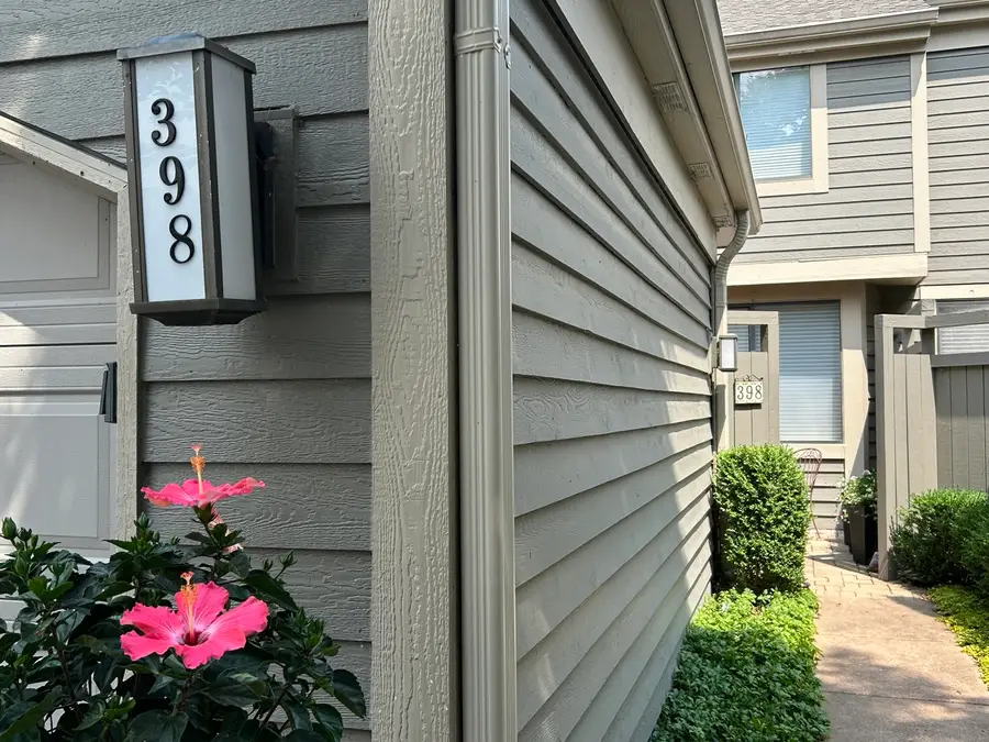 398 White Oak Lane, Lake Barrington, IL 60010 - #2